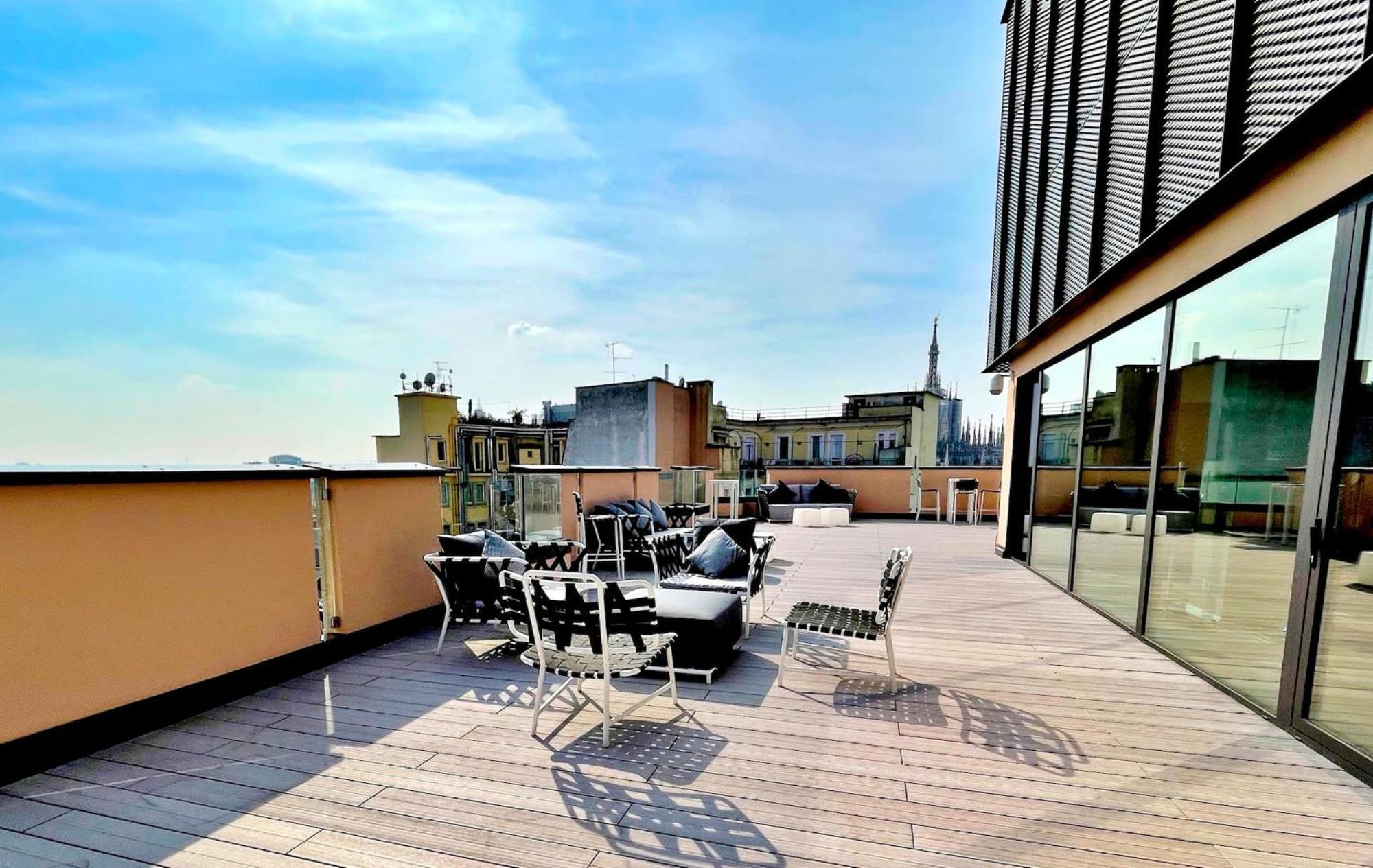 San Babila Central Tower With Panoramic Terrace Overlooking Duomo By Rentopolis Milano Eksteriør bilde