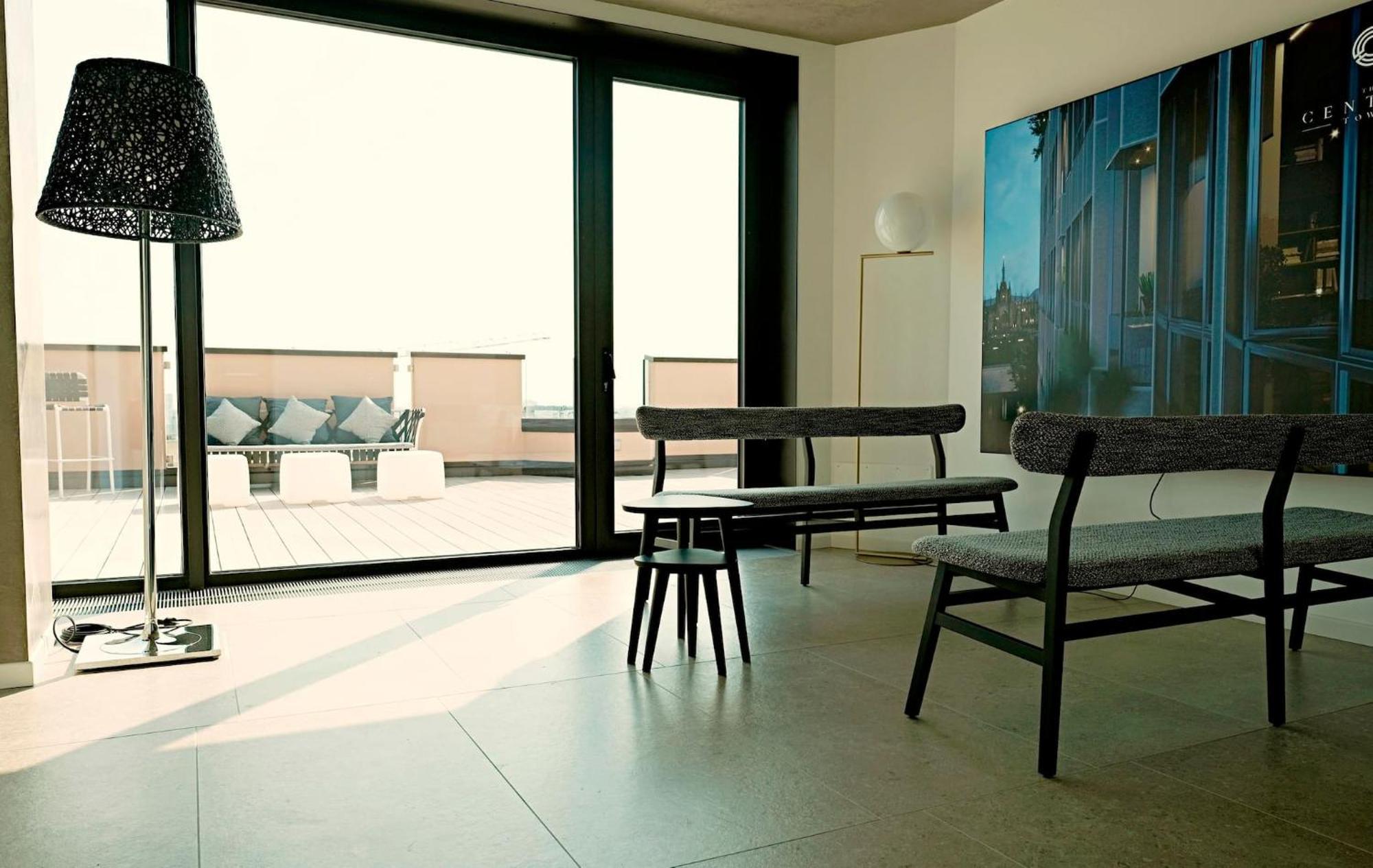 San Babila Central Tower With Panoramic Terrace Overlooking Duomo By Rentopolis Milano Eksteriør bilde