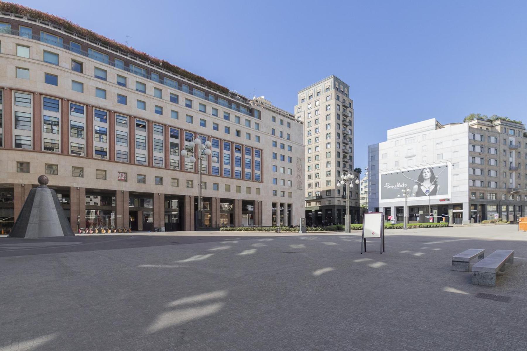 San Babila Central Tower With Panoramic Terrace Overlooking Duomo By Rentopolis Milano Eksteriør bilde